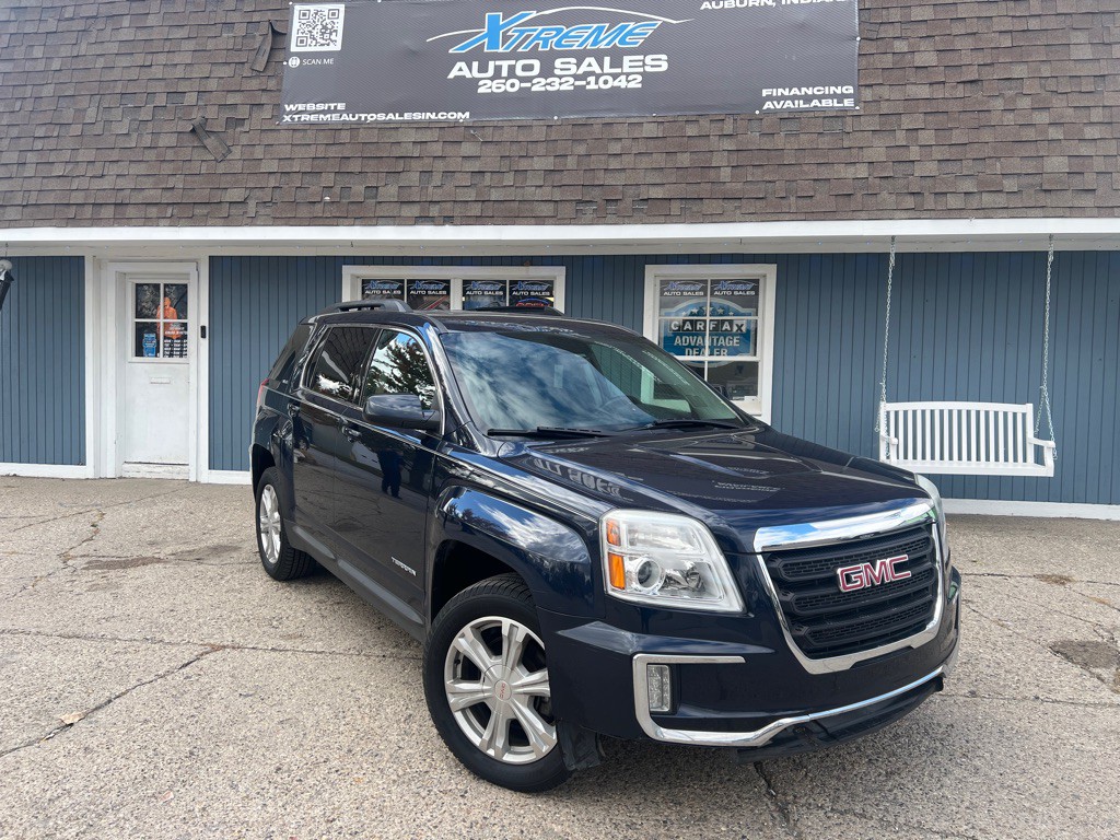 2017 GMC Terrain Image 2