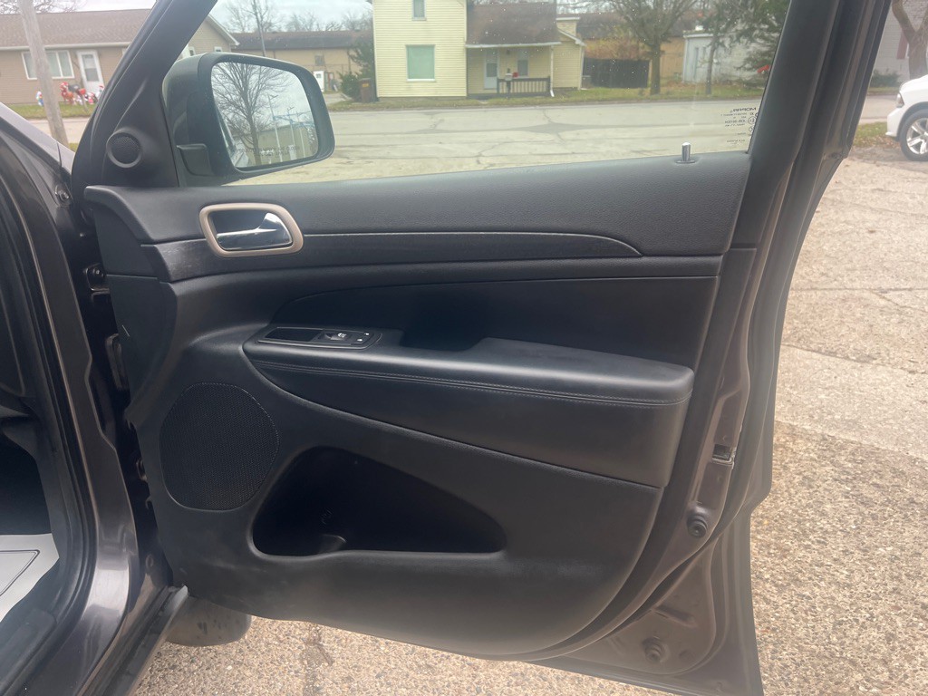 2015 Jeep Grand Cherokee Image 21