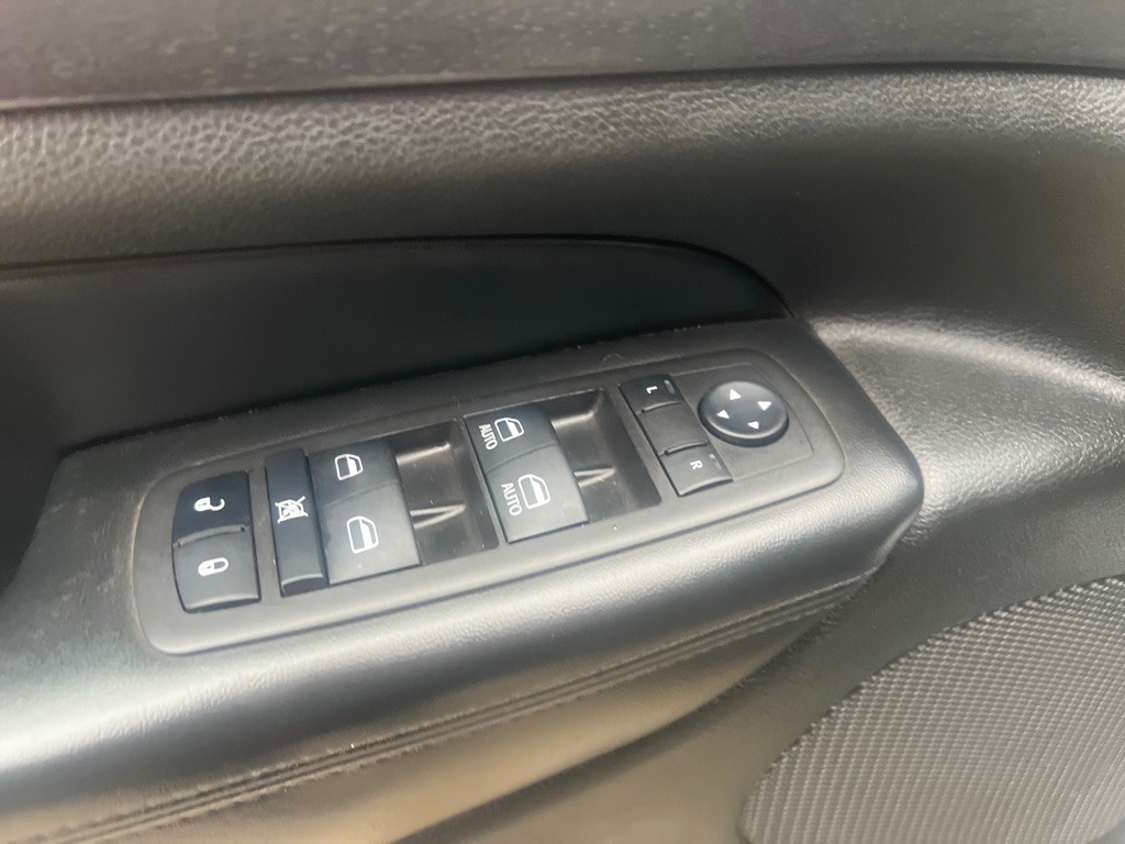 2015 Jeep Grand Cherokee Image 24