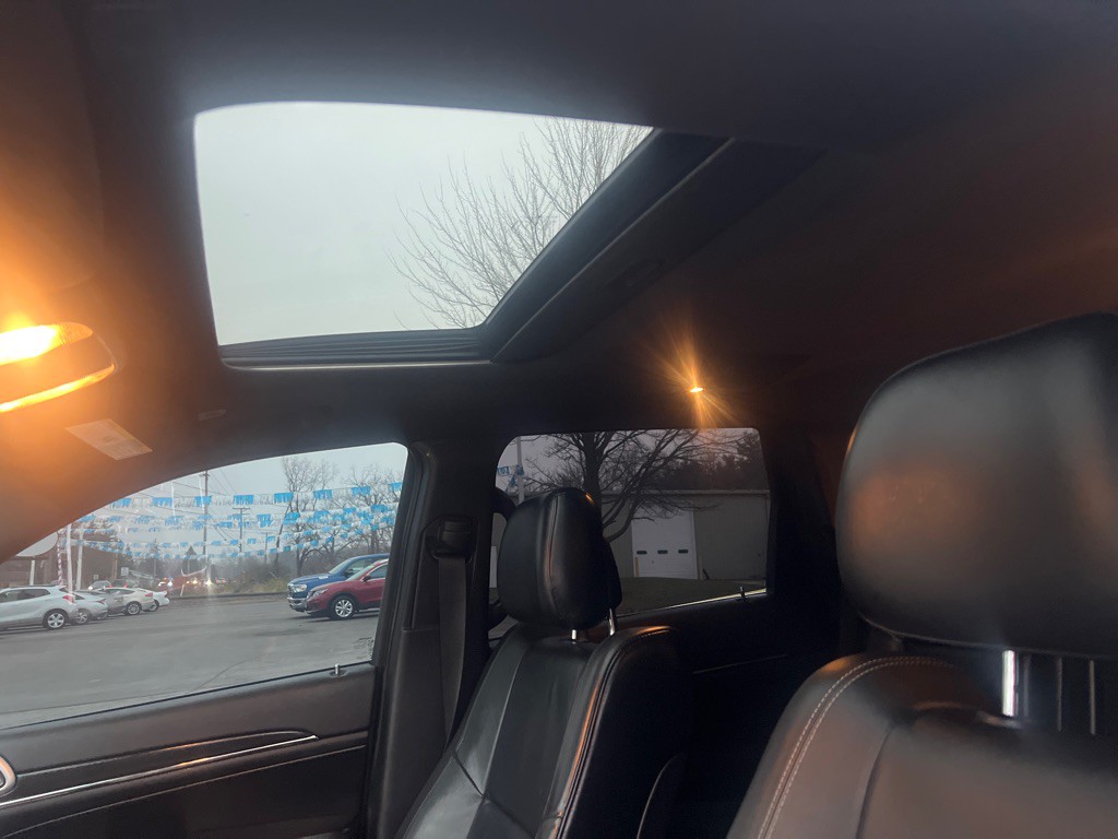 2018 Jeep Grand Cherokee Image 17