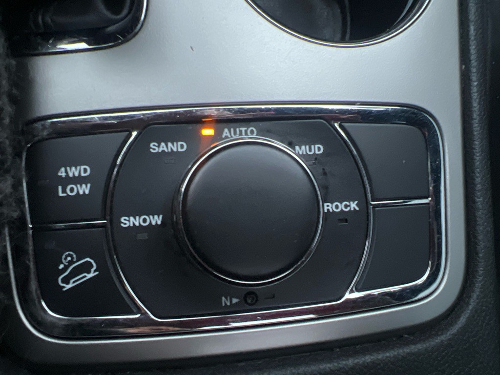 2018 Jeep Grand Cherokee Image 45