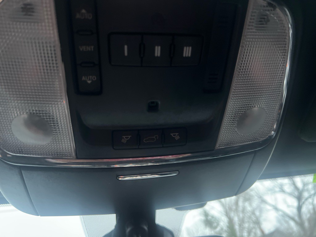 2018 Jeep Grand Cherokee Image 46