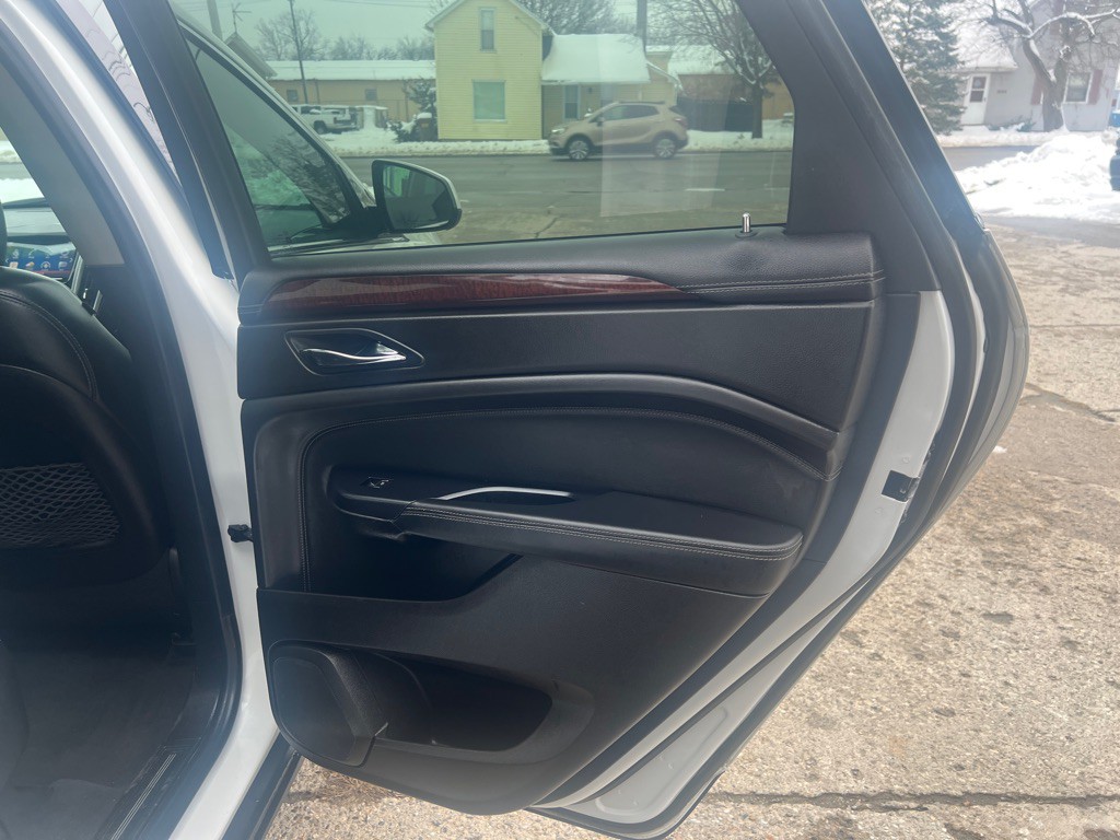 2015 Cadillac SRX Image 23