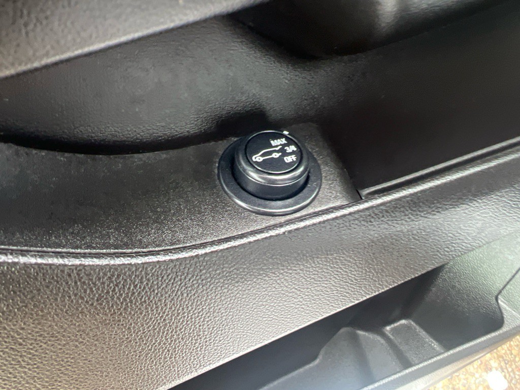 2015 Cadillac SRX Image 30