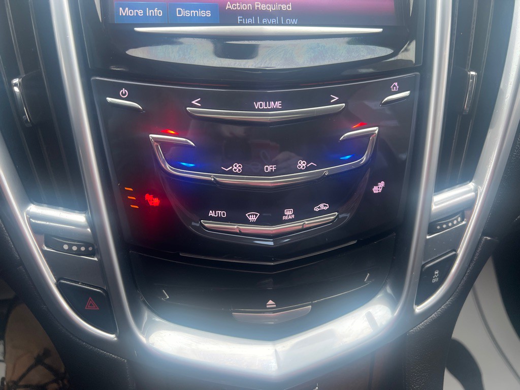 2015 Cadillac SRX Image 42