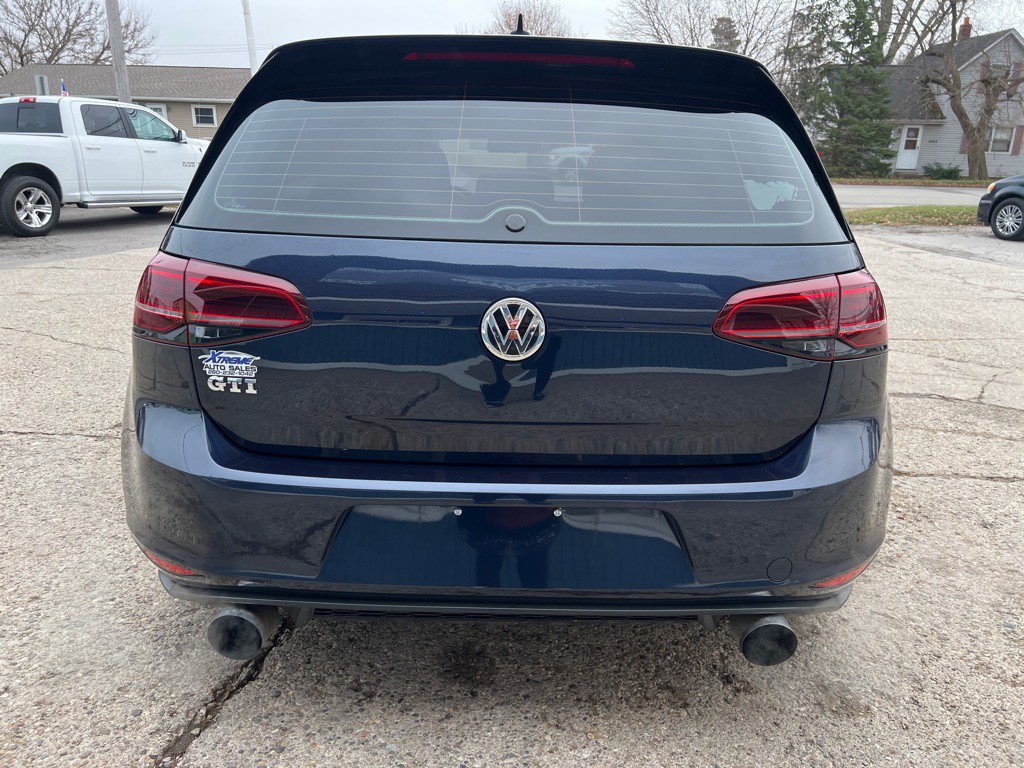 2017 Volkswagen GTI Image 7