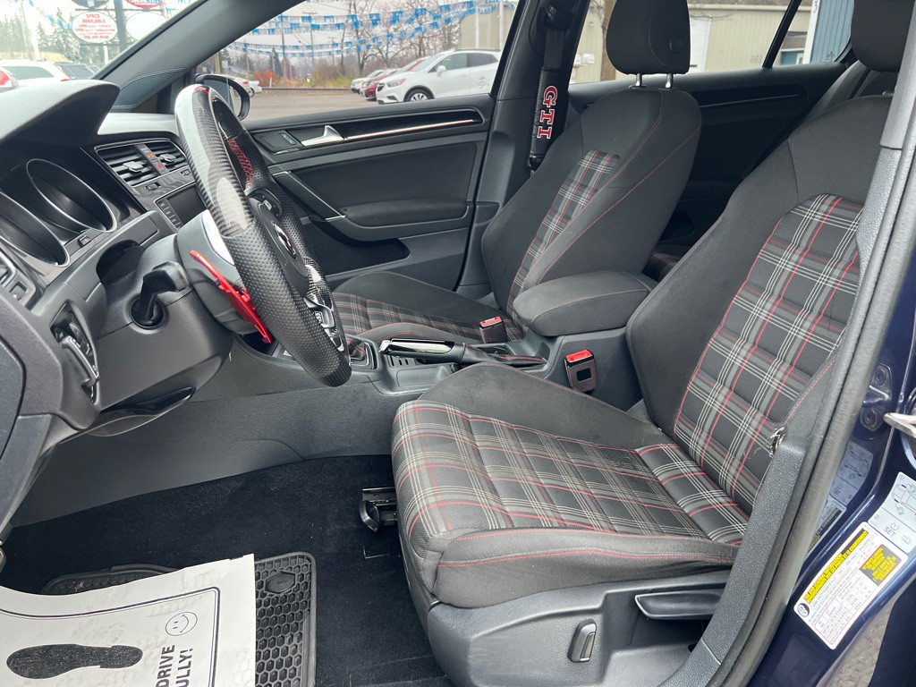 2017 Volkswagen GTI Image 14