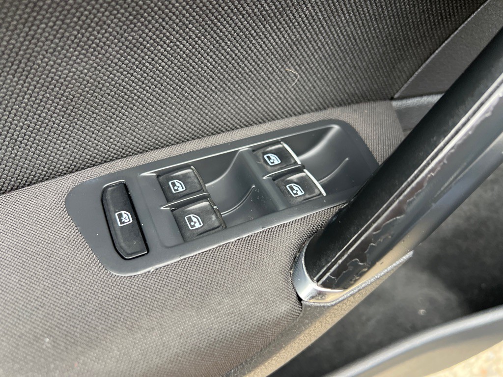 2017 Volkswagen GTI Image 22