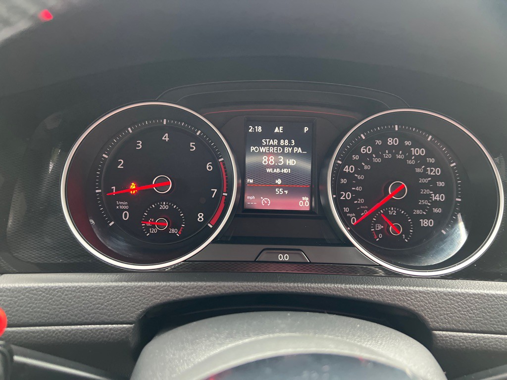 2017 Volkswagen GTI Image 26