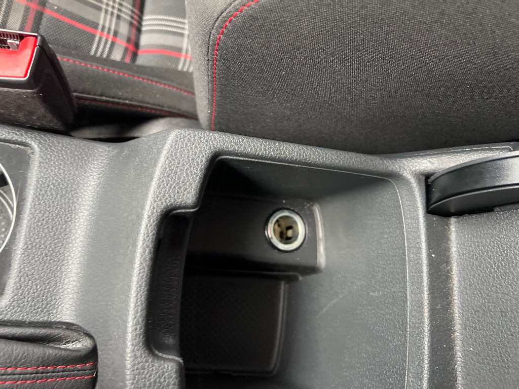 2017 Volkswagen GTI Image 36