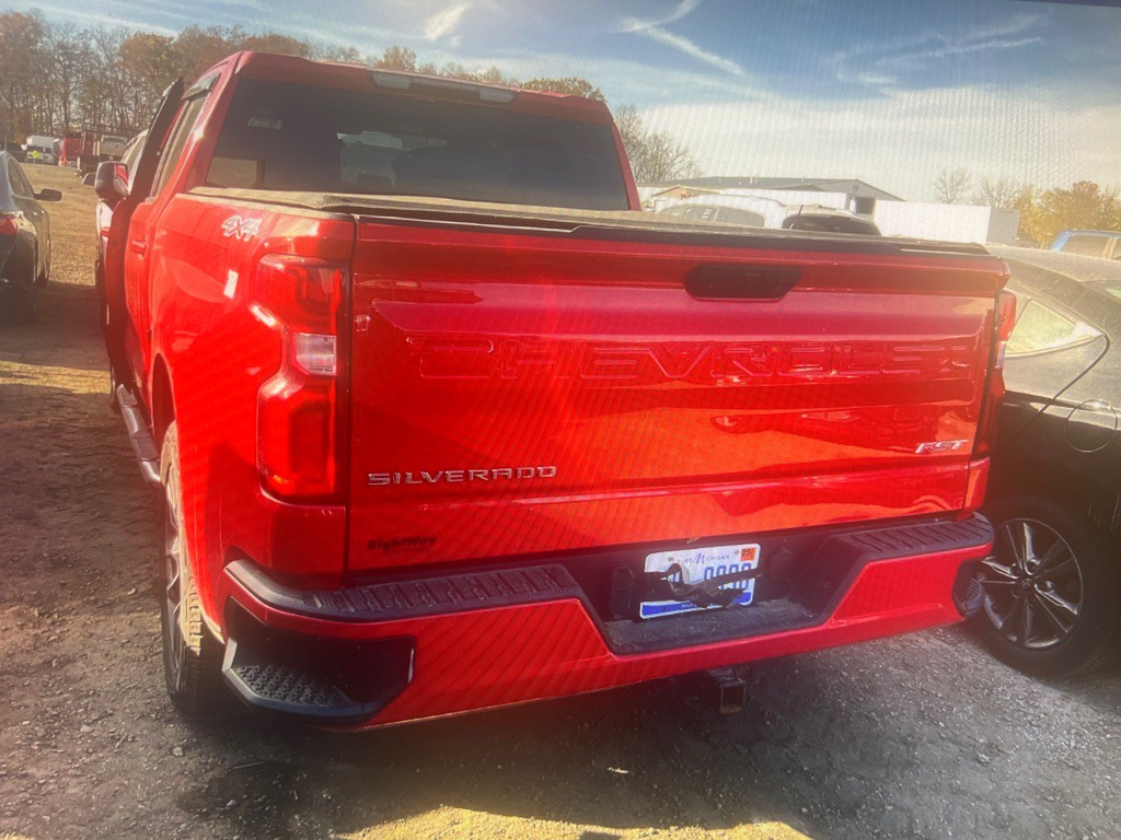 2020 Chevrolet Silverado 1500 Image 2