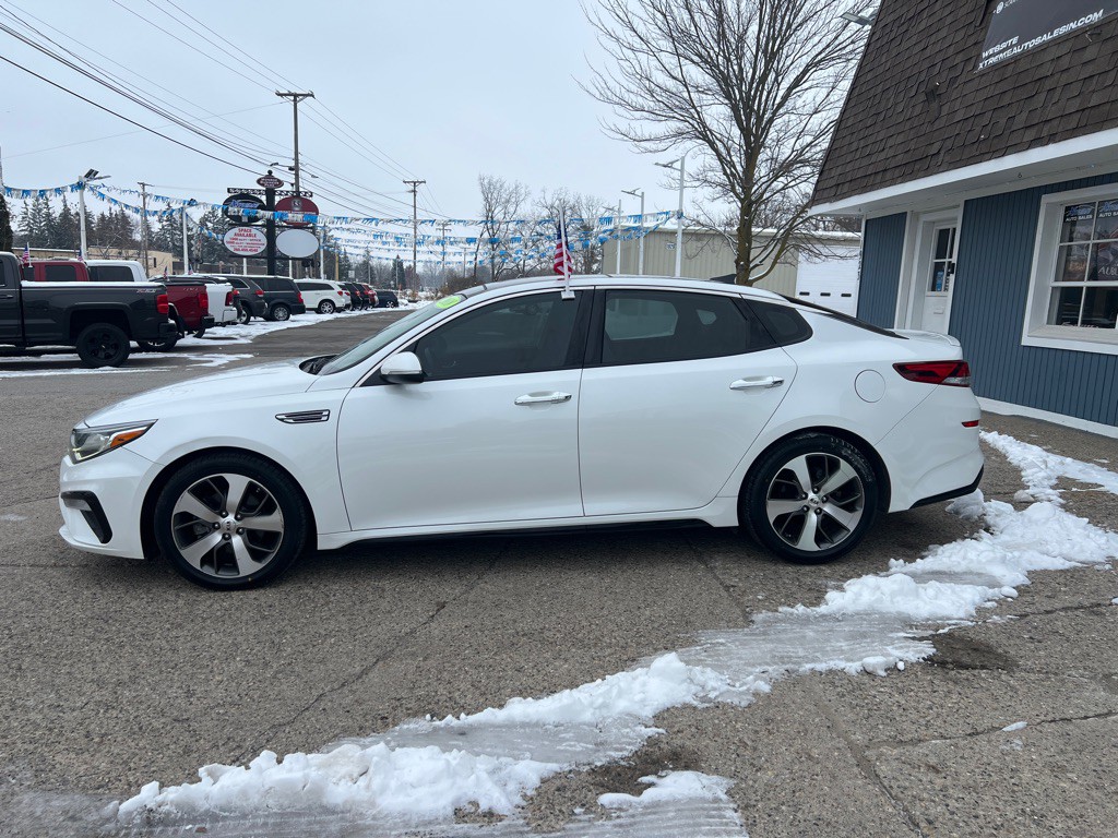 2019 Kia Optima Image 5