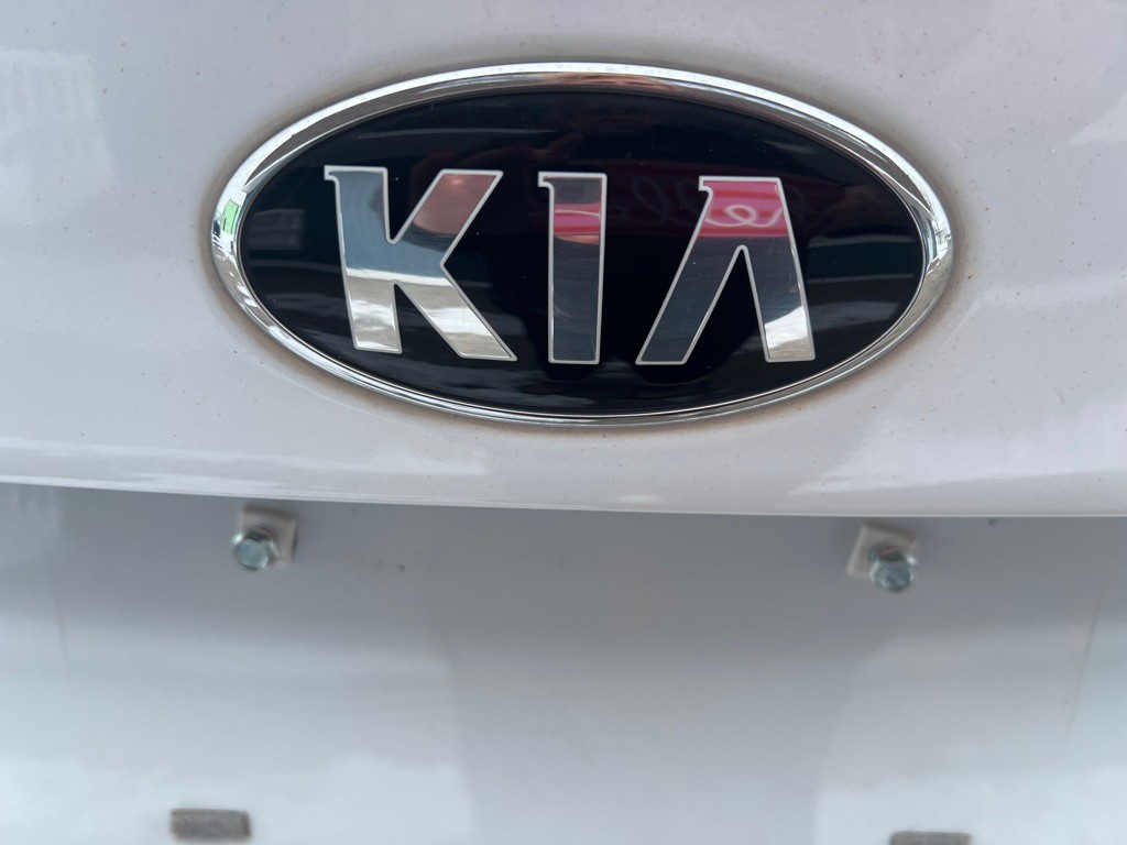 2019 Kia Optima Image 12