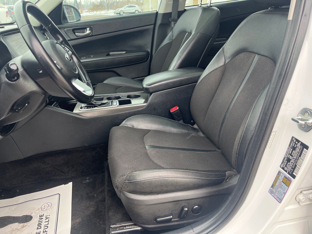 2019 Kia Optima Image 16