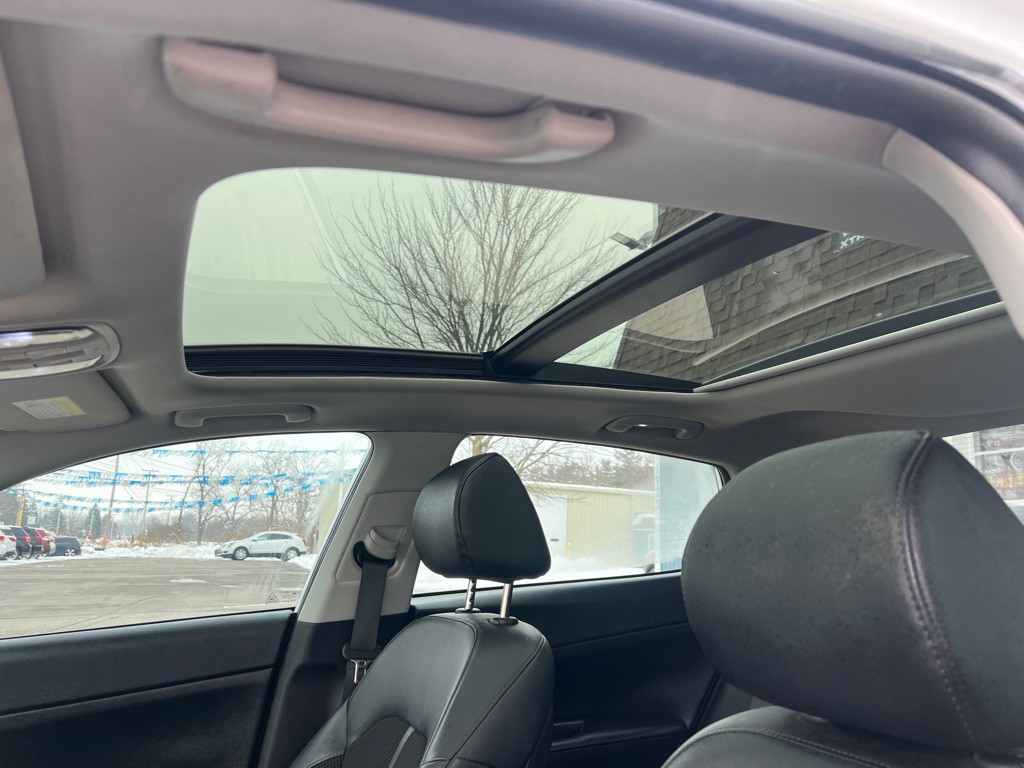 2019 Kia Optima Image 17