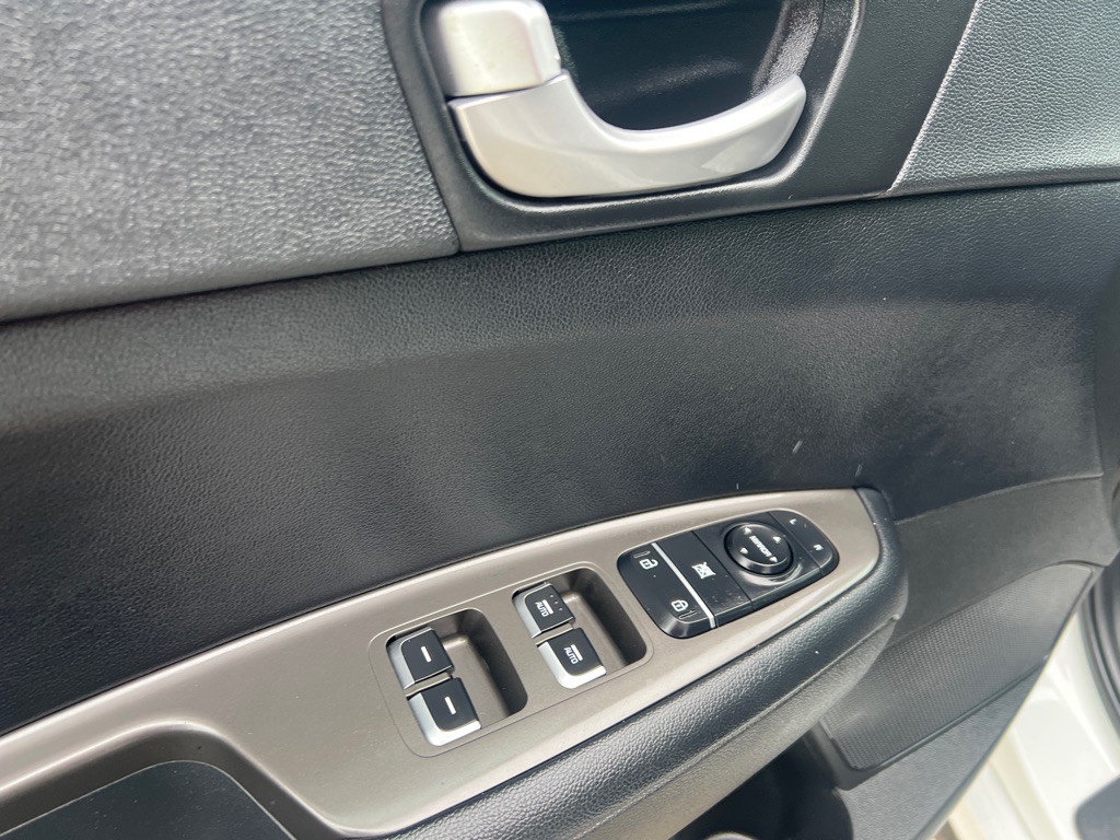 2019 Kia Optima Image 27