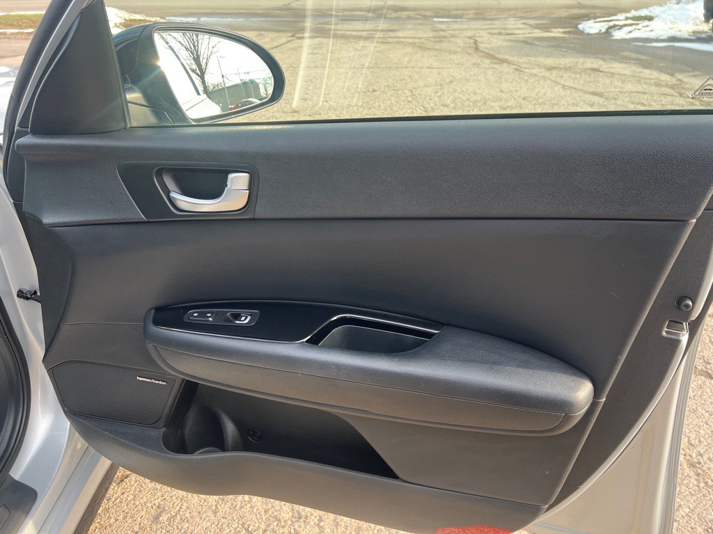 2019 Kia Optima Image 25