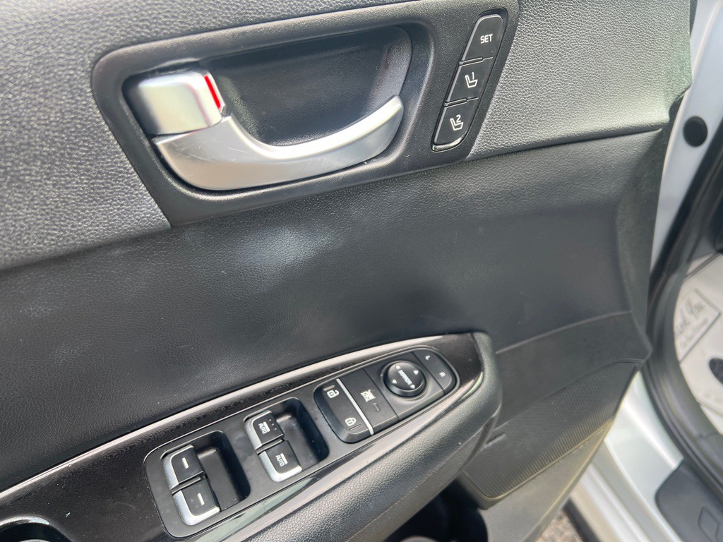 2019 Kia Optima Image 28