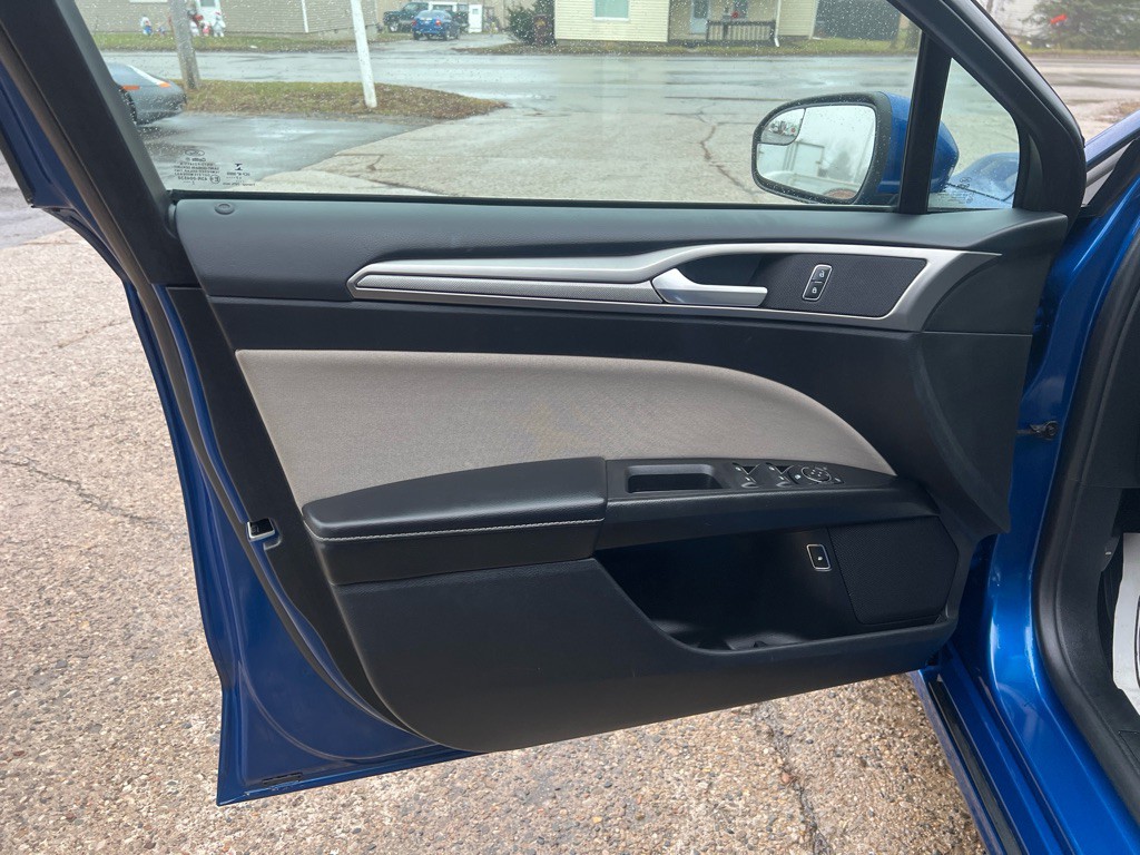 2018 Ford Fusion Image 15