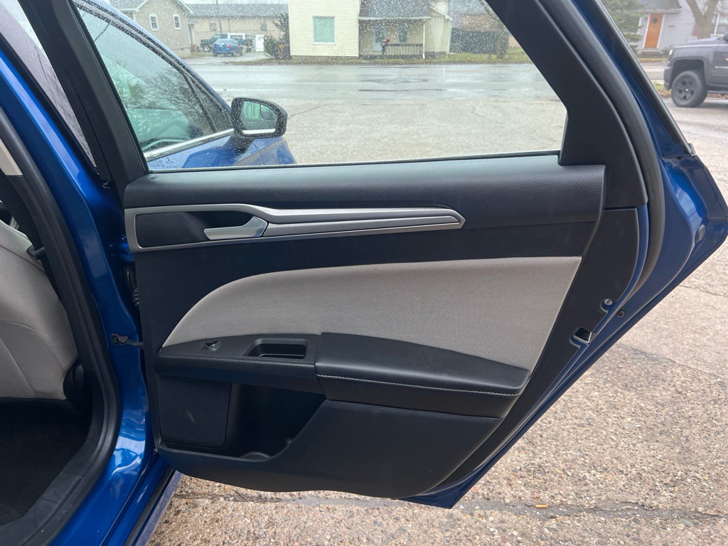 2018 Ford Fusion Image 20