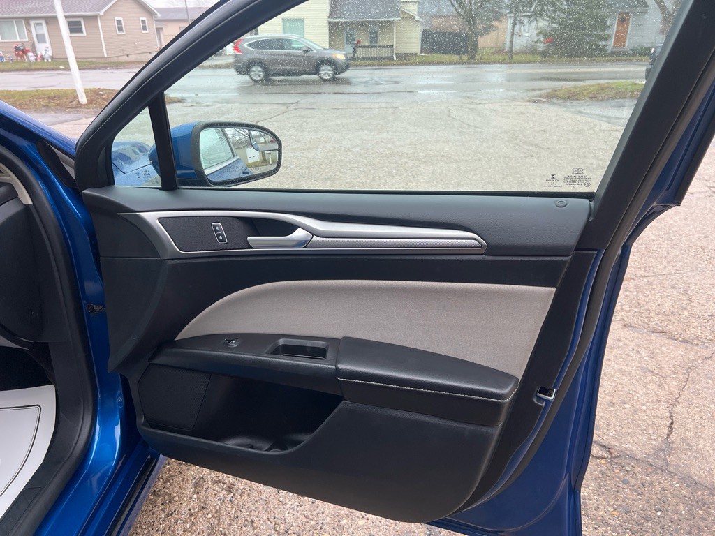 2018 Ford Fusion Image 22