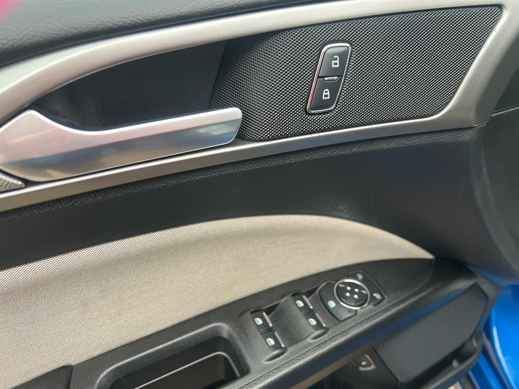 2018 Ford Fusion Image 25