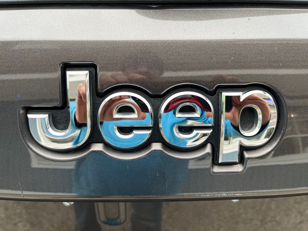 2017 Jeep Grand Cherokee Image 30