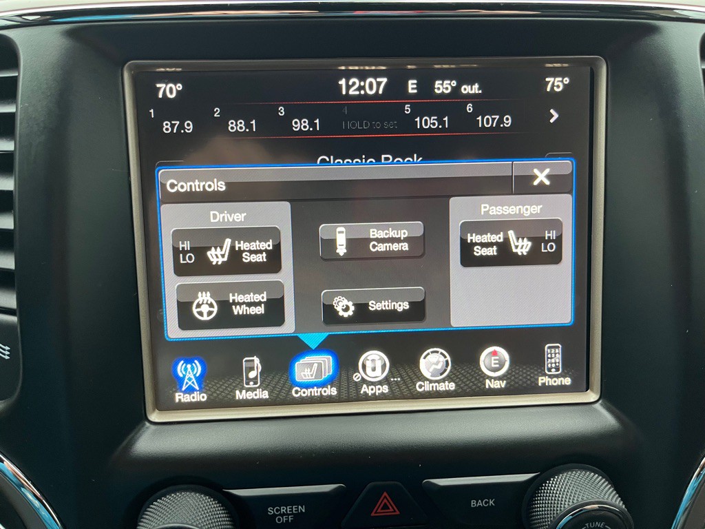 2017 Jeep Grand Cherokee Image 39