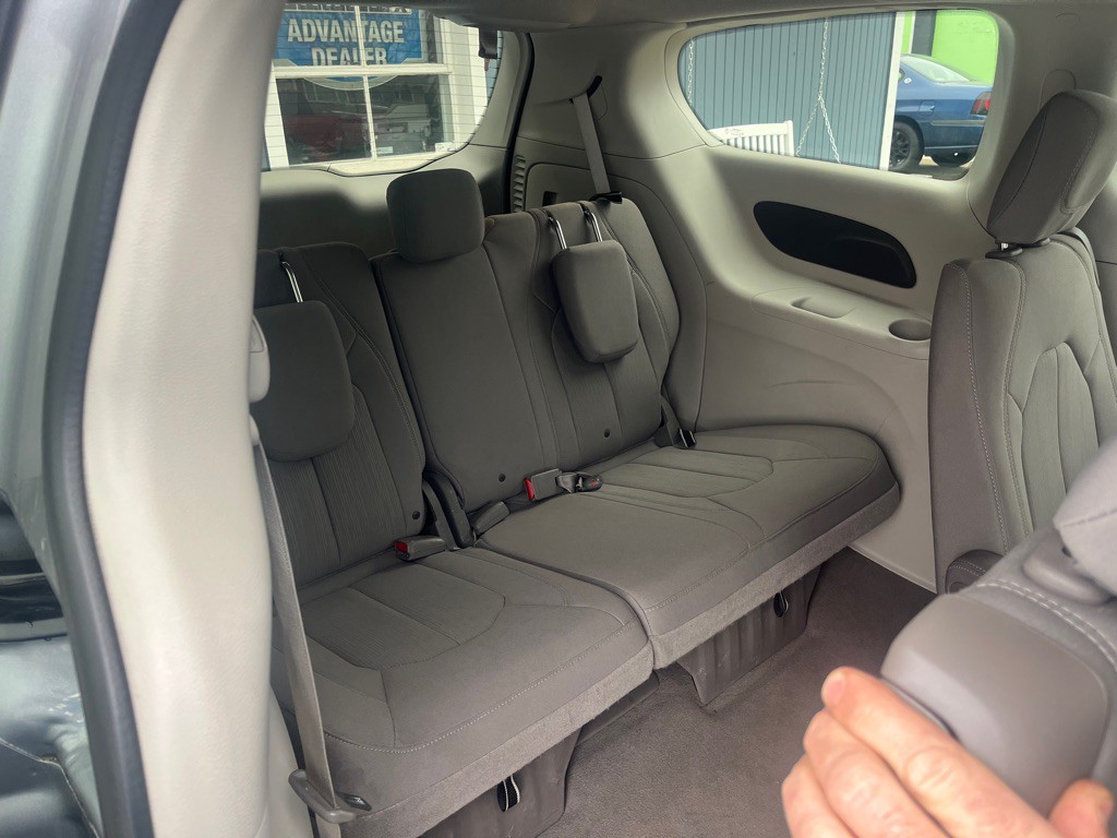 2021 Chrysler Voyager Image 19