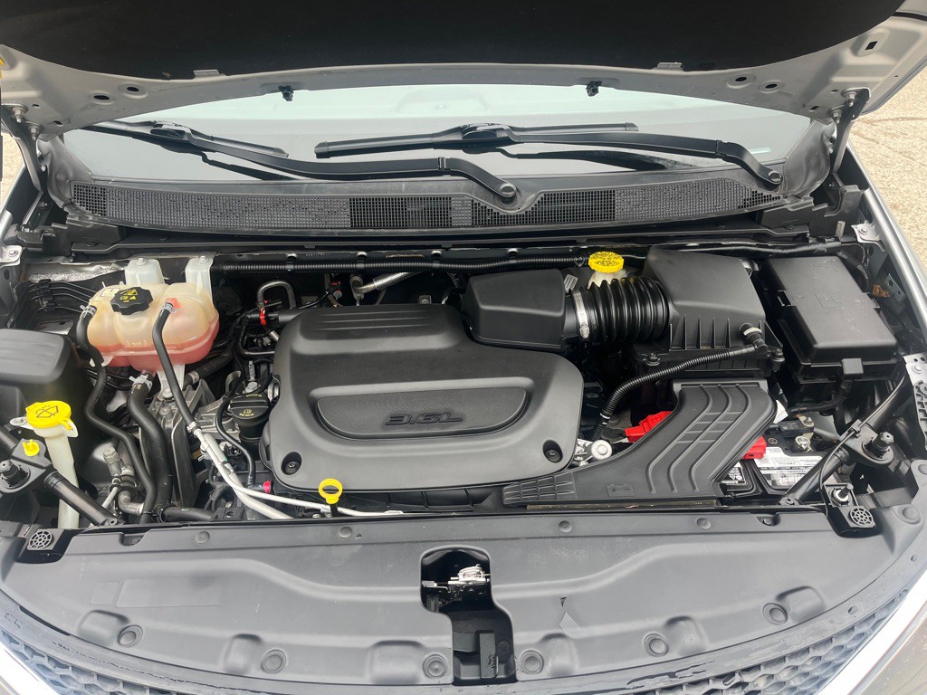 2021 Chrysler Voyager Image 20