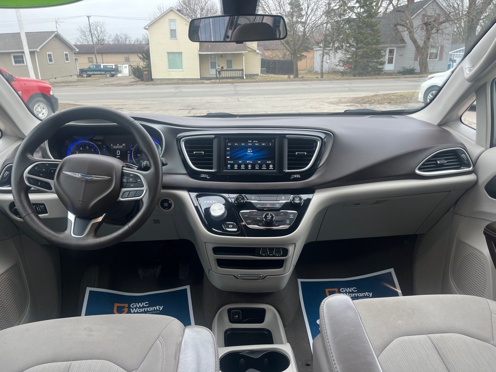 2021 Chrysler Voyager Image 27