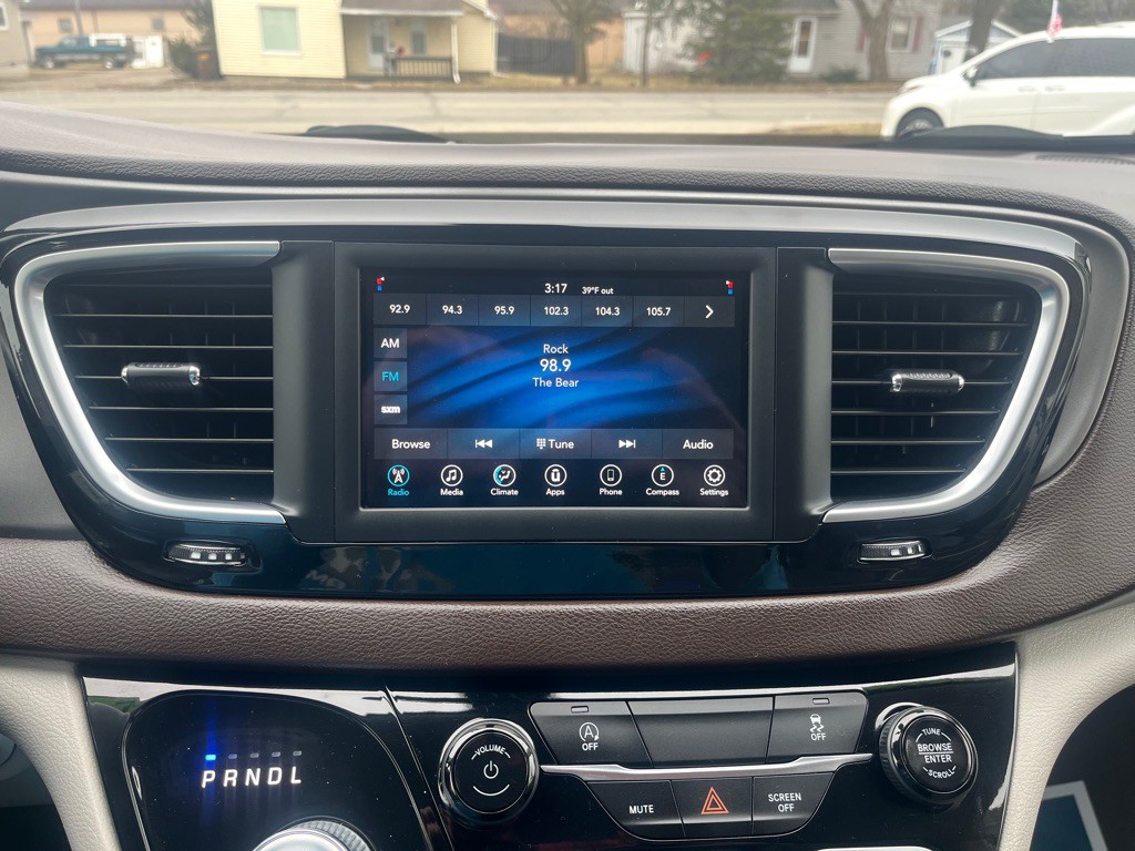 2021 Chrysler Voyager Image 31