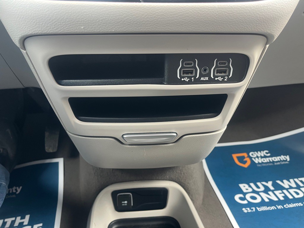 2021 Chrysler Voyager Image 37