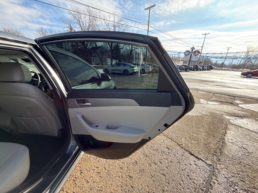 2018 Hyundai Sonata Image 30