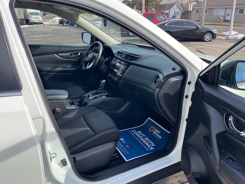 2020 Nissan Rogue Image 22