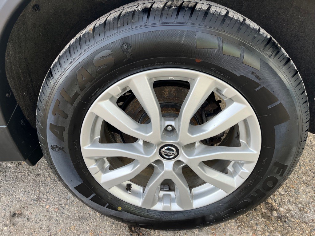 2020 Nissan Rogue Image 29