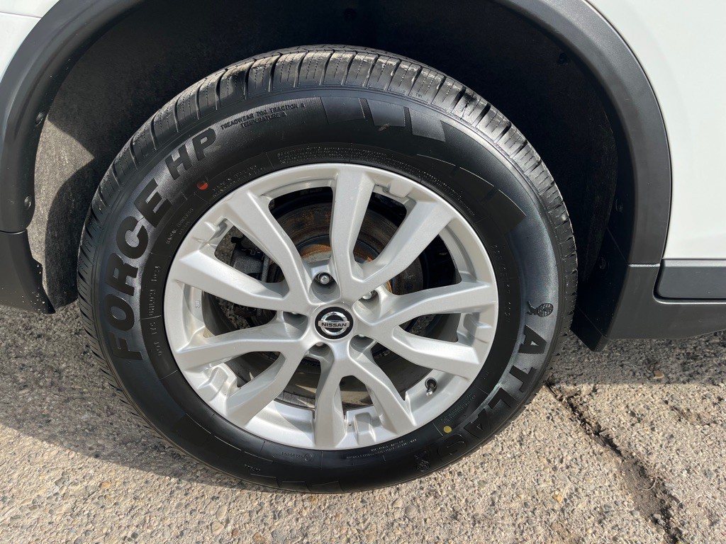 2020 Nissan Rogue Image 30