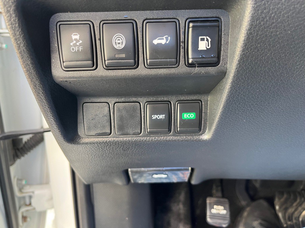 2020 Nissan Rogue Image 47