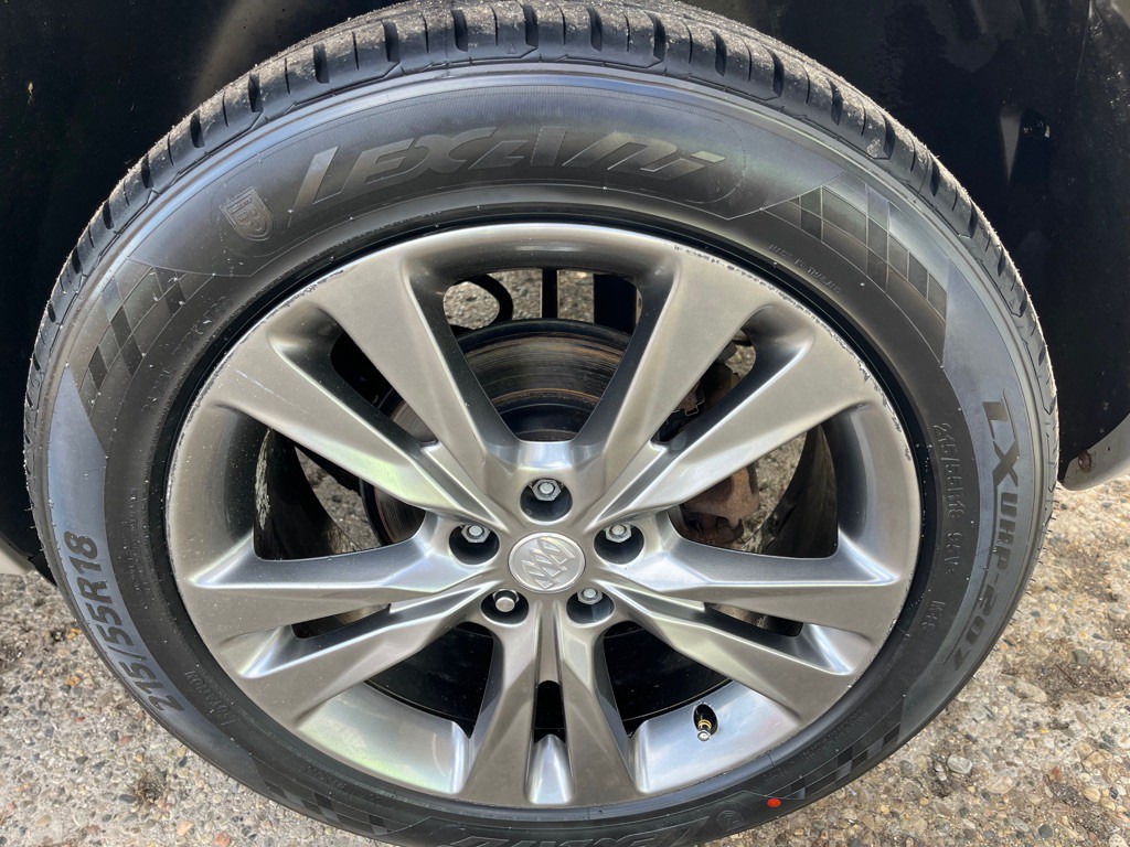 2016 Buick Enclave Image 22