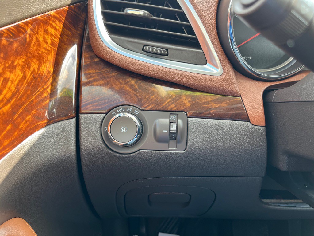 2016 Buick Enclave Image 29