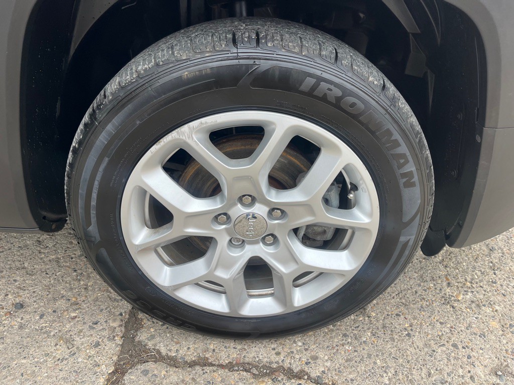 2018 Jeep Renegade Image 25