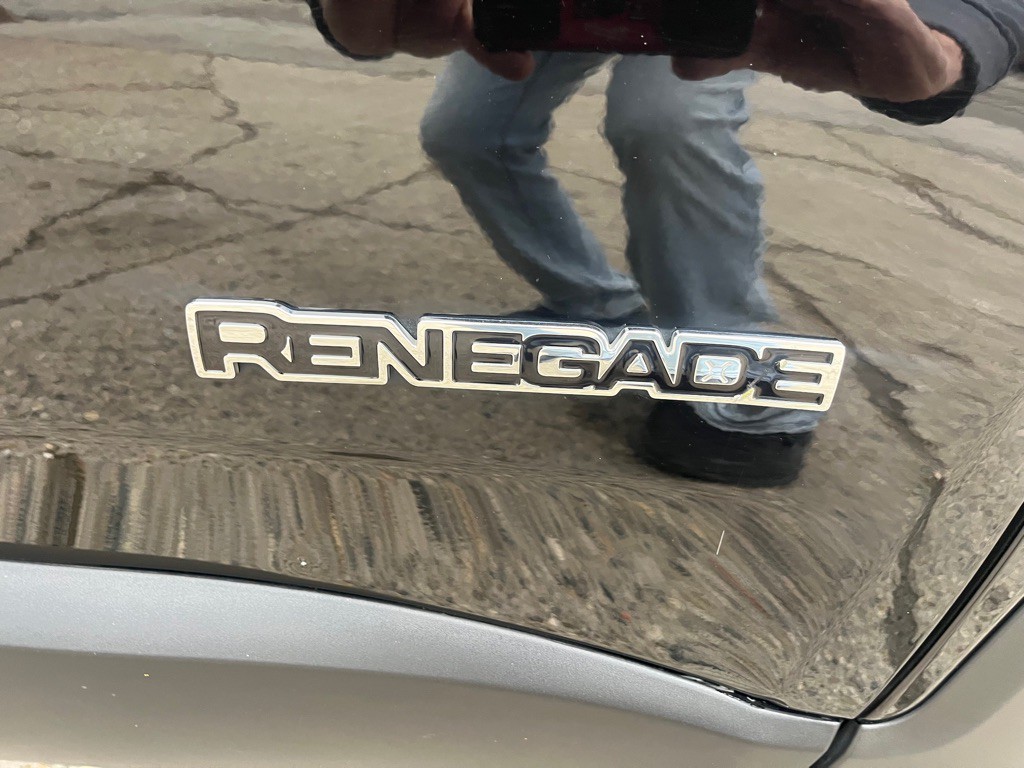 2018 Jeep Renegade Image 26