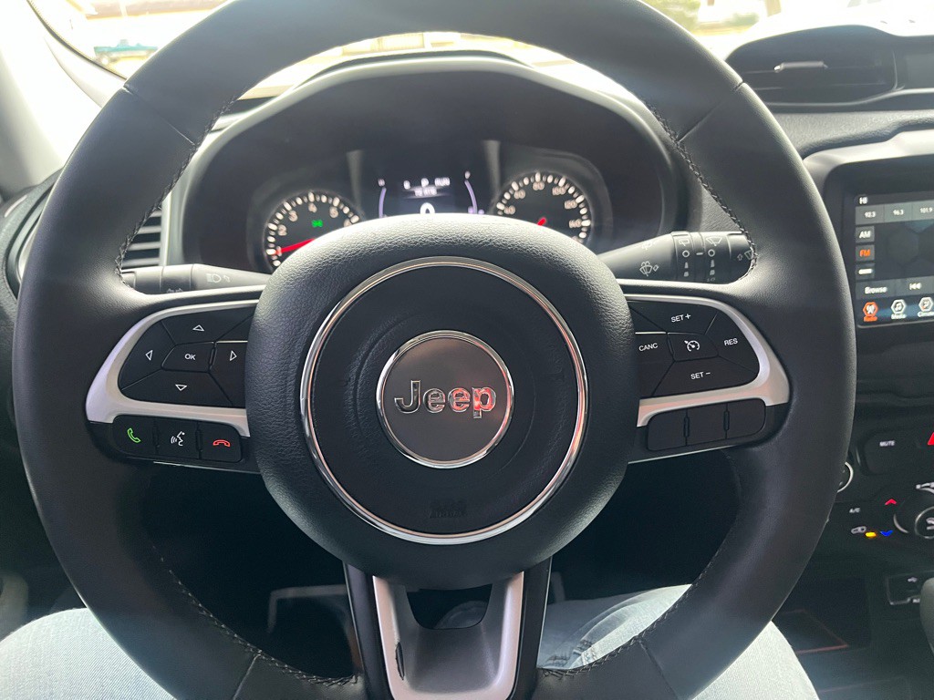 2018 Jeep Renegade Image 38