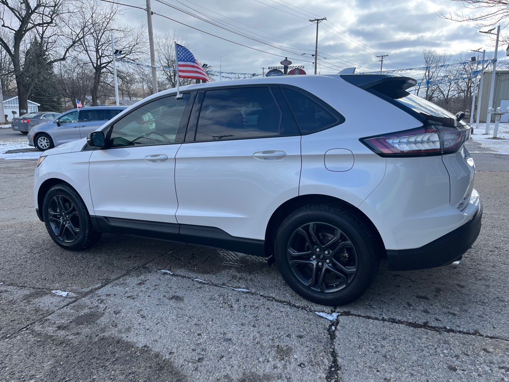 2018 Ford Edge Image 5