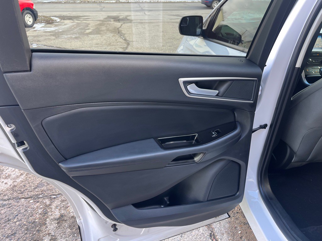 2018 Ford Edge Image 14