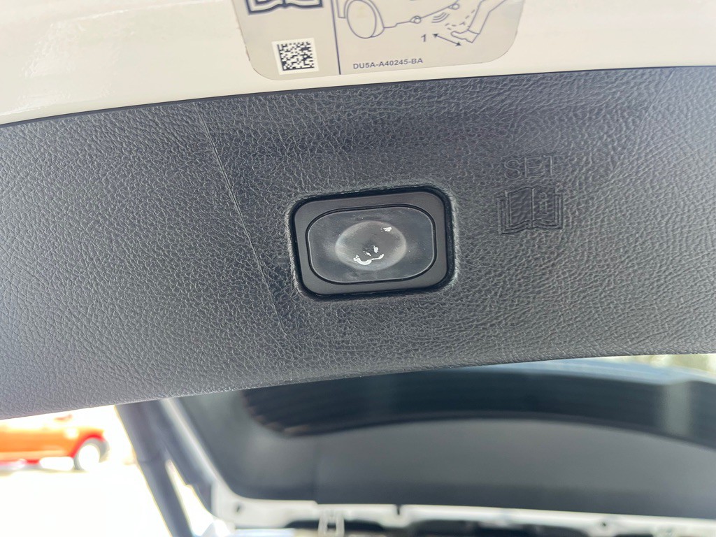 2018 Ford Edge Image 16