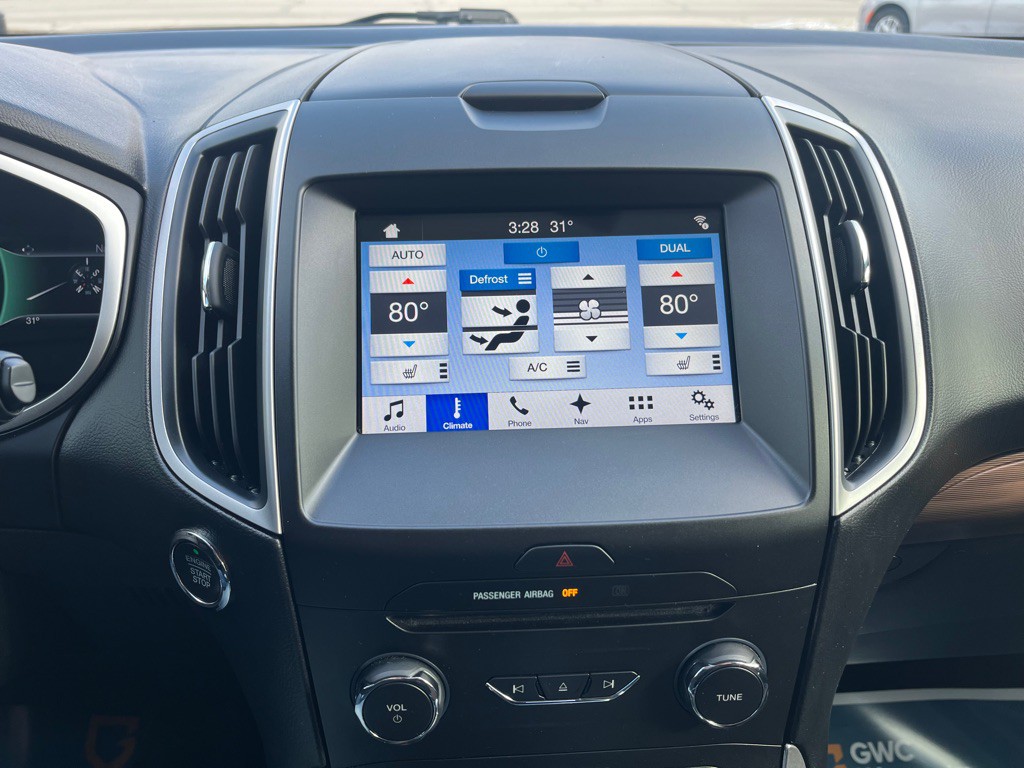 2018 Ford Edge Image 34