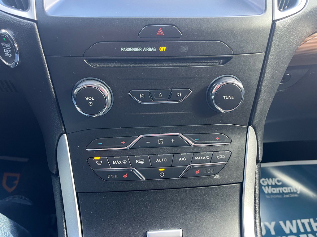 2018 Ford Edge Image 35