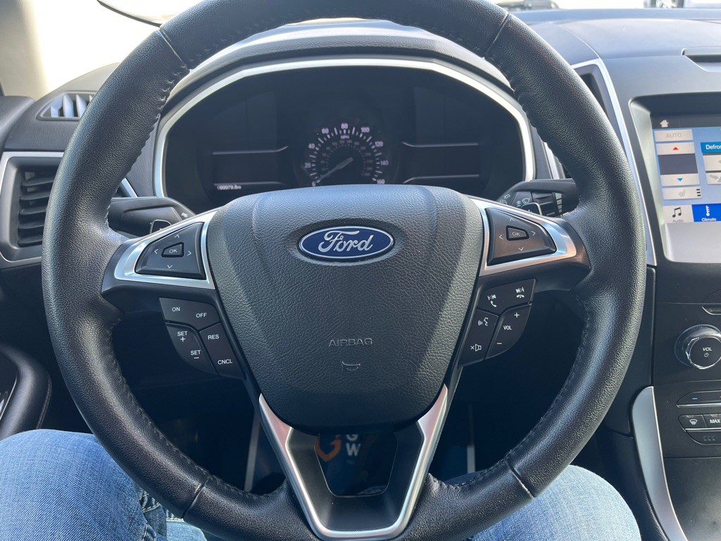 2018 Ford Edge Image 38