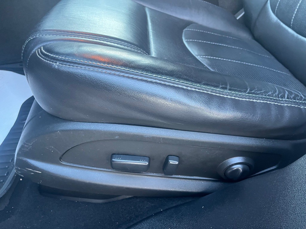 2017 Buick Enclave Image 32